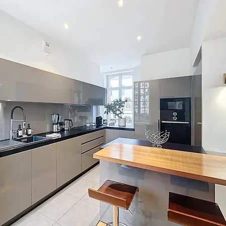 So Guest- Luxueux Appartement, Ancienne Maison De Champagne Proche Cathedrale Apartment Reims